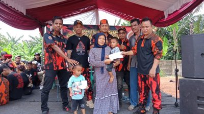 Harlah ke 62, Pemuda Pancasila Ranting Leuwinutug Santuni Anak Yatim