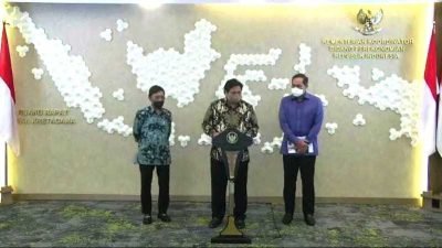 Airlangga Hartarto: Pemerintah Sediakan Minyak Goreng Kemasan Sederhana Rp14.000 Per Liter