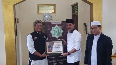 FDKM se-Desa Pasirangin Berikan Bantuan Kepada Korban Gunung Semeru