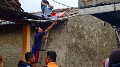 Angin Puting Beliung Telanjangi Satu Rumah Warga di Cicadas
