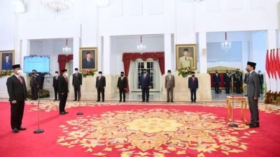Jokowi Lantik Gubernur Lemhannas dan Kepala Badan Pangan Nasional