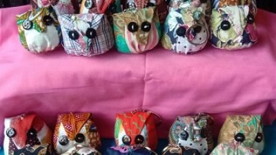 Kereeen, Agrianita dan IPB University Ajarkan Warga Cibanteng Manfaatkan Sampah Jadi Souvenir