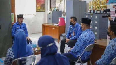 Bima Arya Ngantor Di Kelurahan Cimahpar, Minta Segera Tuntaskan Pembangunan Prioritas