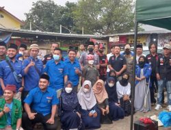 KNPI Kemang Berbagi Takjil Gratis Kepada Masyarakat dan Pengendara di Desa Tegal