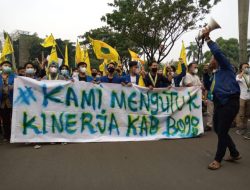 PMII Geruduk Kantor Bupati Bogor, Sampaikan 5 Tuntutan Ini