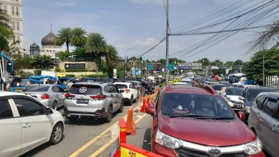 Satlantas Polres Bogor Terjunkan 175 Personel Urai Kepadatan Kendaraan di Jalur Puncak