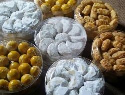 Jangan Makan Kue Lebaran Berlebihan, Ada Bahaya Mengintai Anda, Apa Saja?