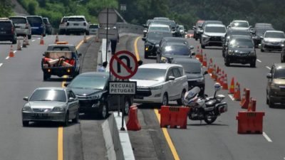 Volume Kendaraan Meningkat, Polisi Berlakukan Contraflow di Tol Jagorawi Arah Ciawi