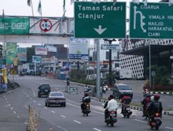 Kondisi Arus Lalu Lintas di Jalur Puncak Siang Ini Terpantau Normal