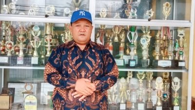 Yana Nurheryana Anggota KPU Luruskan Baliho Calon Bupati Bogor