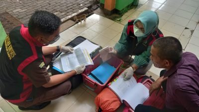 Geledah SMK Generasi Mandiri, Kejari Kabupaten Bogor Bawa Alat Bukti Ini