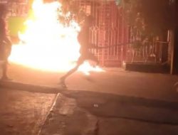 Viral di Medsos Aksi Tawuran Diduga Pakai Bom Molotov di Cibinong