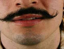 Inilah 8 Cara Ampuh Menumbuhkan Kumis Pria Hingga Lebat