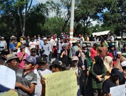 Gagal Panen, Ratusan Petani di Tanjungsari Geruduk PT Mandala Inti Persada