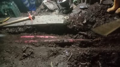 Akibat Dangkalnya Kabel Tanam PLN, Pekerja Proyek Jalan Lingkar Gunung Putri Nyaris Tewas Tersengat Listrik