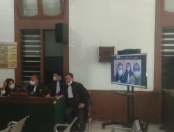 Dinalara Minta Majelis Hakim Agar Ade Yasin Dihadirkan Dalam Persidangan