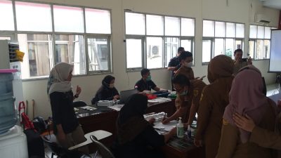 Nah Loh, BNNK Bogor Tes Urine Kades se Kecamatan Gunung Putri