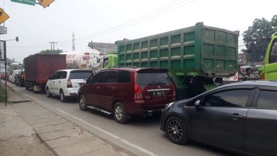 Jalan Raya Kemang-Parung Selalu Macet, Bikin Masyarakat Kesal Tapi Bingung
