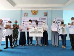 Tingkatkan Pengembangan Pendidikan, PT Solusi Bangun Indonesia Berikan 451 Beasiswa