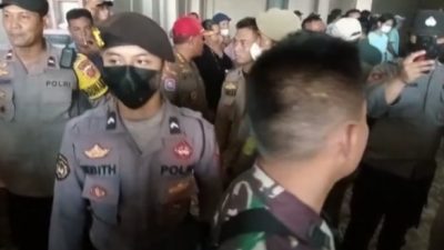 Tidak Terima Putusan Pengadilan, Pengosongan Gudang Beras di Citeureup Berakhir Ricuh