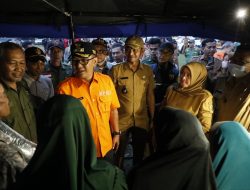 Kunjungi Korban Bencana Pergeseran Tanah di Bojong Koneng, Iwan Pastikan Hal Ini