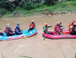 Niat Bantu Temannya, Naufal Hilang Terseret Arus Sungai Cileungsi