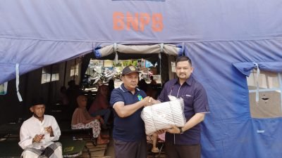 PT Bukaka Berikan Bantuan Selimut Kepada Pengungsi di Jonggol