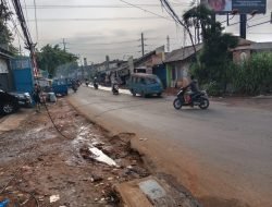 Kabel Optik Melintang Dijalan Bahayakan Pengendara, Pol PP Cuek Bebek