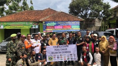 Camat Irwan Somantri Kirim Relawan Forum Silaturahmi Cigombong Bantu Korban Gempa Cianjur