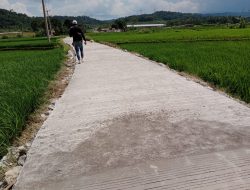 Volume Betonisasi Samisade Desa Bendungan Diduga Tidak Sesuai RAB, Ketua TPK: Dikerjakannya Malam Hari