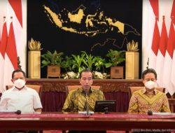 Resmi! Jokowi Cabut PPKM di Indonesia Mulai Hari Ini