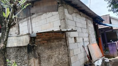 Warga Cikeas Penerima Bantuan Rutilahu Kecewa, Pengerjaan Rumahnya Diduga Asal-asalan