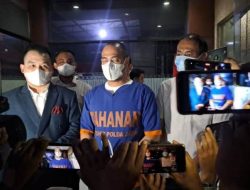 Ferry Irawan Resmi Ditahan Atas Kasus KDRT Venna Melinda, Sempat Bacakan Surat Cinta Ini Sebelum Masuk Sel