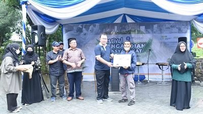 IPB University Berikan Tiket Umroh untuk Petani Binaan