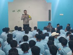 Antisipasi Tawuran, Kapolsek Gunung Putri Berikan Penyuluhan di SMK Generasi Mandiri