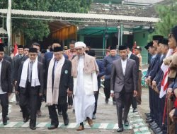 Hadiri Wisuda Pesantren Rafah, KH Agus Salim Wakil Ketua DPRD Bangga Ada 18 Santri Hafal 30 Juz