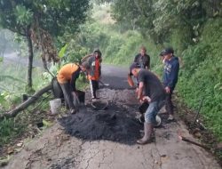 Kacau! Pekerja Hotmix Samisade di Desa Sukamakmur Ngaku Upahnya Belum Dibayar