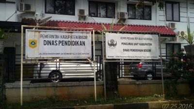 Lebih Pilih Produk Impor, Disdik Kabupaten Bogor Dinilai Kangkangi Anjuran Kemenperin