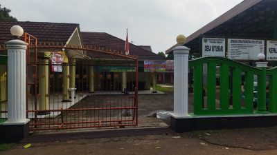 Dikerjakan Oleh Orang Lain, Staff ber-SK Nggak Berlaku di Desa Situsari