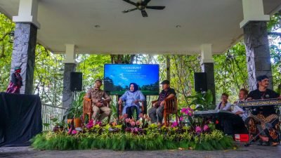 Kolaborasi Antara Budayawan dan Pengelola Kebun Raya Bogor Sambut Libur Lebaran