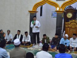 Plt Bupati Bogor Serahkan Bantuan Keagamaan Saat Tarling di Cihowe Ciseeng