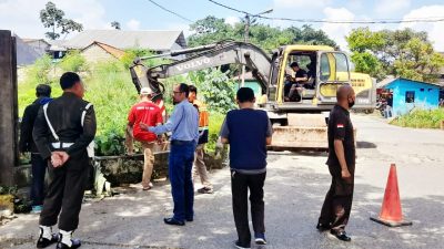 Perumda Pasar Pakuan Jaya Tangani Banjir di Pasar TU Kemang