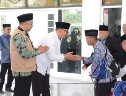 Iwan Setiawan Lepas 472 Jemaah Haji Asal Kabupaten Bogor