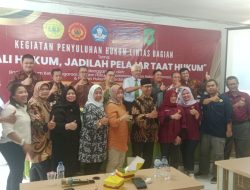 Civitas Akademika FH Unpak Berikan Penyuluhan Hukum kepada Siswa SMAN 3 Cibinong