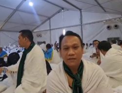 Terharu Bisa Tunaikan Ibadah Haji, Udin Saputra Berharap Warga Ciangsana Serta Keluarganya Bisa Menyusul di Tahun Depan
