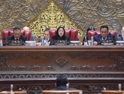 Puan Pastikan Hak-Hak Nakes Tak Hilang dalam UU Kesehatan yang Disahkan DPR