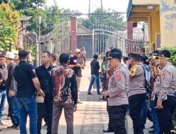 PPDB Sistem Zonasi Dinilai Bermasalah, Kades dan Ormas Geruduk SMAN 1 Gunung Putri
