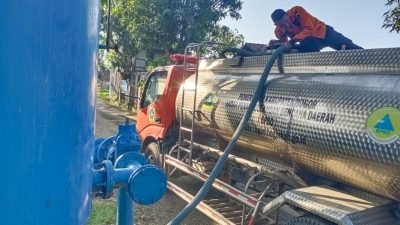 BPBD Kabupaten Bogor Gerak Cepat Salurkan 10 Ribu Liter Air Bersih Bagi Masyarakat yang Alami Kekeringan