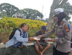 Tingkatkan Kewaspadaan, Polresta Bogor Kota Bagikan Kunci Stang Ganda ke Pemotor