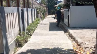 Jalan Rabat Beton Desa Cikutamahi Kini Mulus